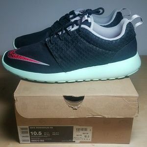 Nike Roshee Run - Yeezy
